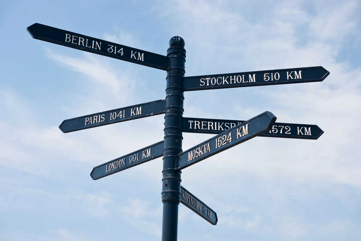 Od soboty operatorzy pocztowi w Szwecji, Danii i Norwegii przestaną przyjmować przesyłki do Stanów Zjednoczonych. Decyzja jest efektem niejasności wokół nowych amerykańskich przepisów dotyczących ceł i podatków.