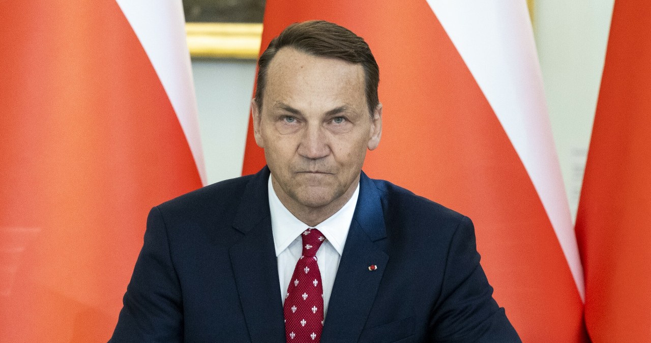 Wybuch w Osinach. Sikorski zapowiada protest MSZ