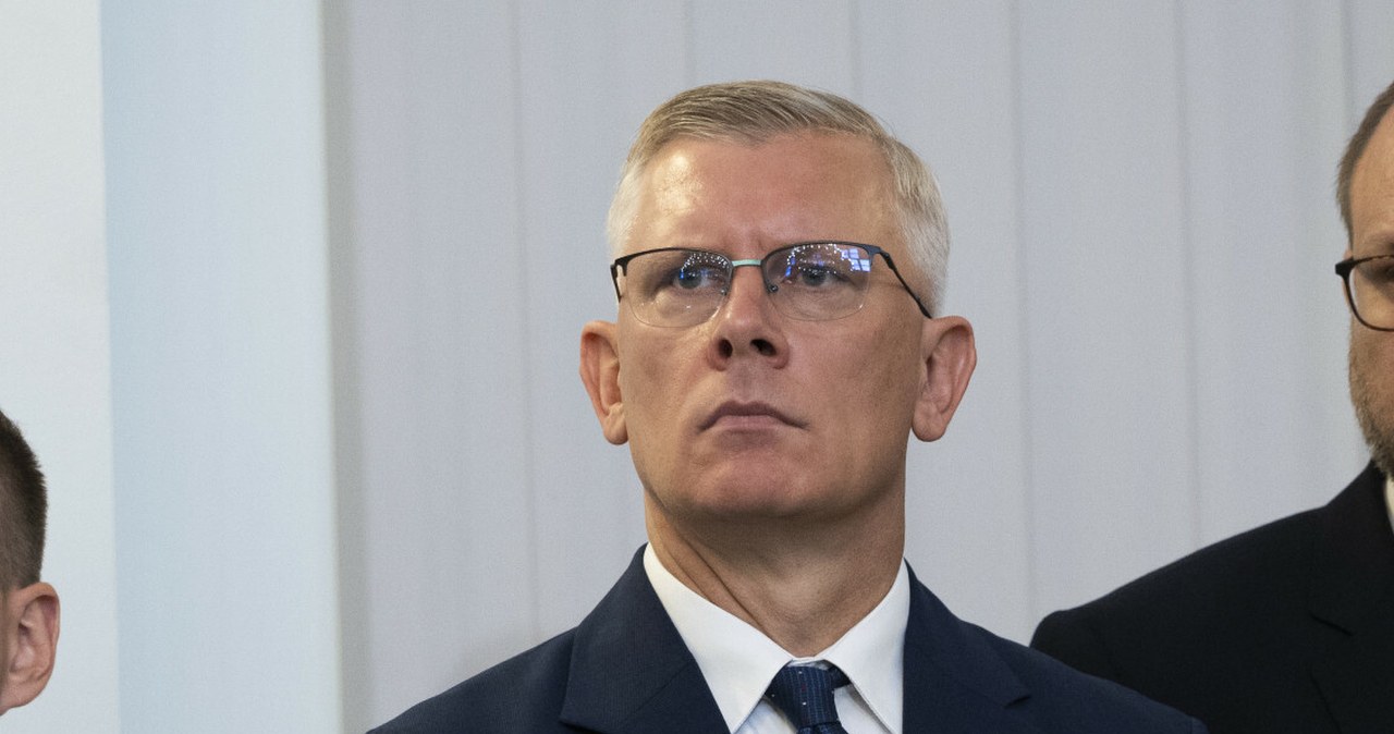 wiadomości,aktualności,Interia Nowy komunikat współpracowników Nawrockiego po eksplozji drona. 