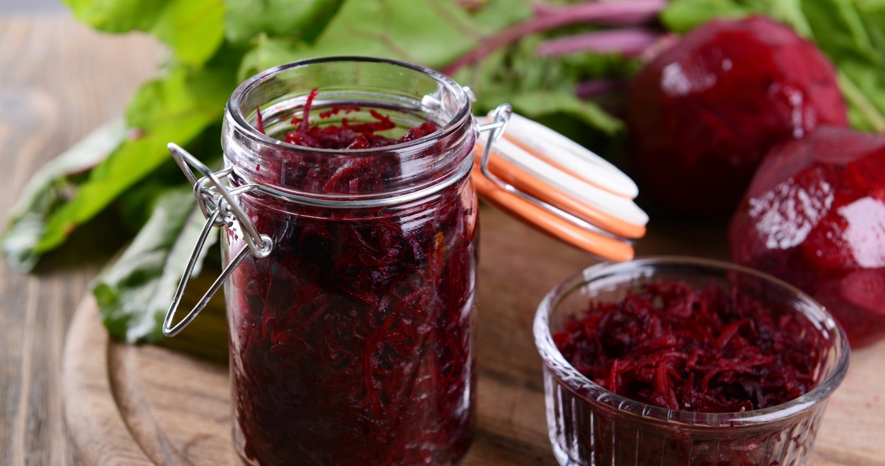 Przepis siostry Anastazji na buraczki do słoików. Te 2 dodatki robią robotę