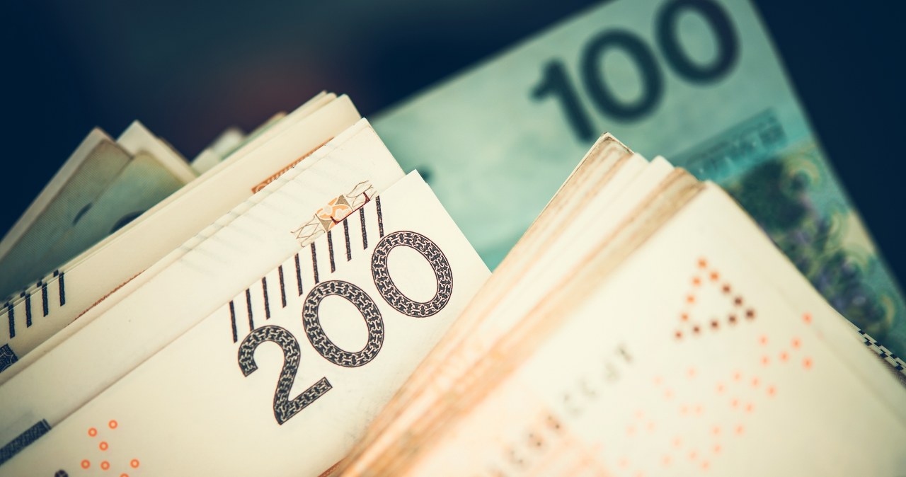 Jesteś na L4 i wystawiasz ogłoszenia? ZUS wstrzyma wypłatę zasiłku