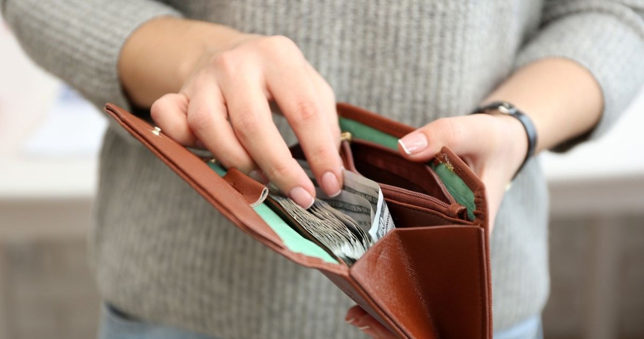 To, jak przechowujesz banknoty w portfelu sporo zdradza na temat charakteru