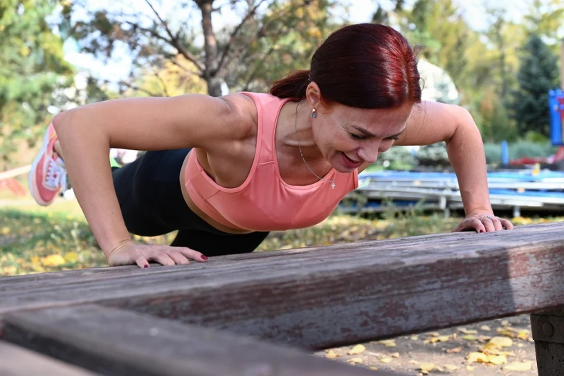 Krótki trening siłowy wystarcza. Naukowcy zdradają sekret