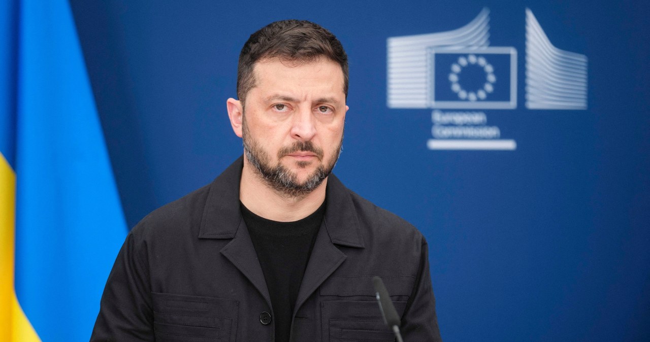 wiadomości,aktualności,Interia Zełenski niepewny prezydentury. Rośnie mu groźny konkurent. Nowy sondaż