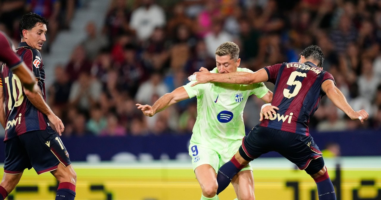 Barca potrzebowała trzech minut. Wielki powrót, cios po wejściu Lewandowskiego wiadomości,aktualności,Interia Barca potrzebowała trzech minut. Wielki powrót, cios po wejściu Lewandowskiego