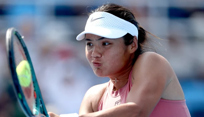 Owacje na wejściu, a koniec już po 62 minutach. Mistrzyni French Open za burtą