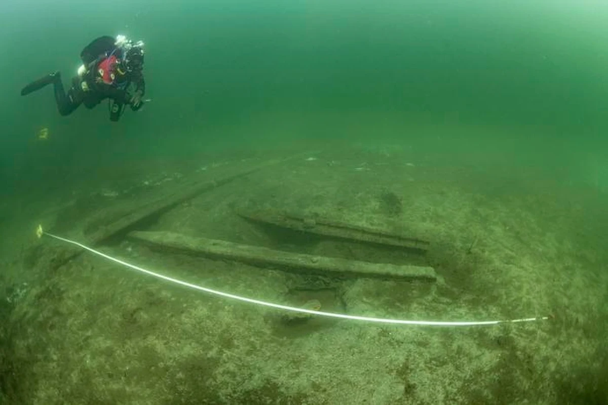 Archeolodzy z Uniwersytetu w Lund w Szwecji ujawnili na łamach czasopisma "The International Journal of Nautical Archaeology" nowe informacje na temat późnośredniowiecznej artylerii. Wszystko to na bazie znalezisk z wraku królewskiego, duńsko-norweskiego okrętu flagowego "Gribshunden". Wrak ten jest jedynym znanym przykładem tego typu okrętu z okresu późnego średniowiecza, zarówno statek, jak i broń są niemal identyczne z tymi używanymi przez ówczesnych hiszpańskich i portugalskich odkrywców. Wyniki tych badań wskazują, z jaką bronią ci podróżnicy wyruszali na podbój świata.