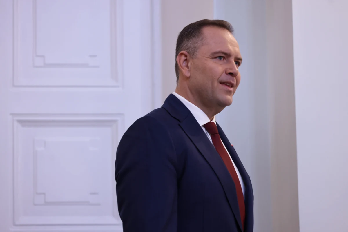 Prezydent Karol Nawrocki zapowiedział inicjatywę legislacyjną, która w kodeksie karnym zrówna "symbol banderowski" z symbolami nazistowskimi i komunistycznymi. "Powinniśmy w projekcie ustawy zawrzeć jednoznaczne hasło: stop banderyzmowi" - powiedział prezydent.