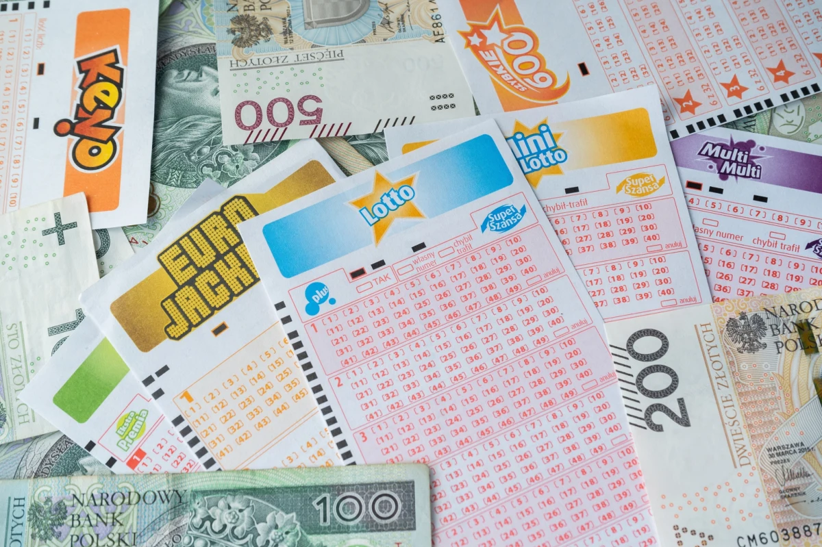 Od października miłośników Lotto czekają poważne zmiany. Totalizator Sportowy ogłosił znaczącą podwyżkę cen kuponów Dużego Lotka. To pierwsza taka zmiana od 16 lat. Sprawdzamy, co dokładnie się zmieni, jak podwyżka wpłynie na wygrane i jakie nowości szykuje Totalizator.