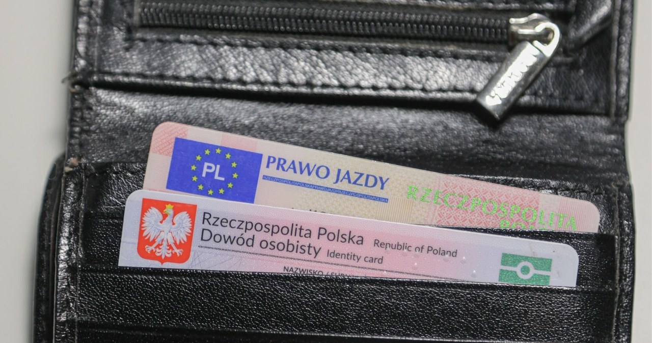 Zatrzymano prawo jazdy za granicą. Czy w Polsce mogę legalnie jeździć? wiadomości,aktualności,Interia Zatrzymano prawo jazdy za granicą. Czy w Polsce mogę legalnie jeździć?