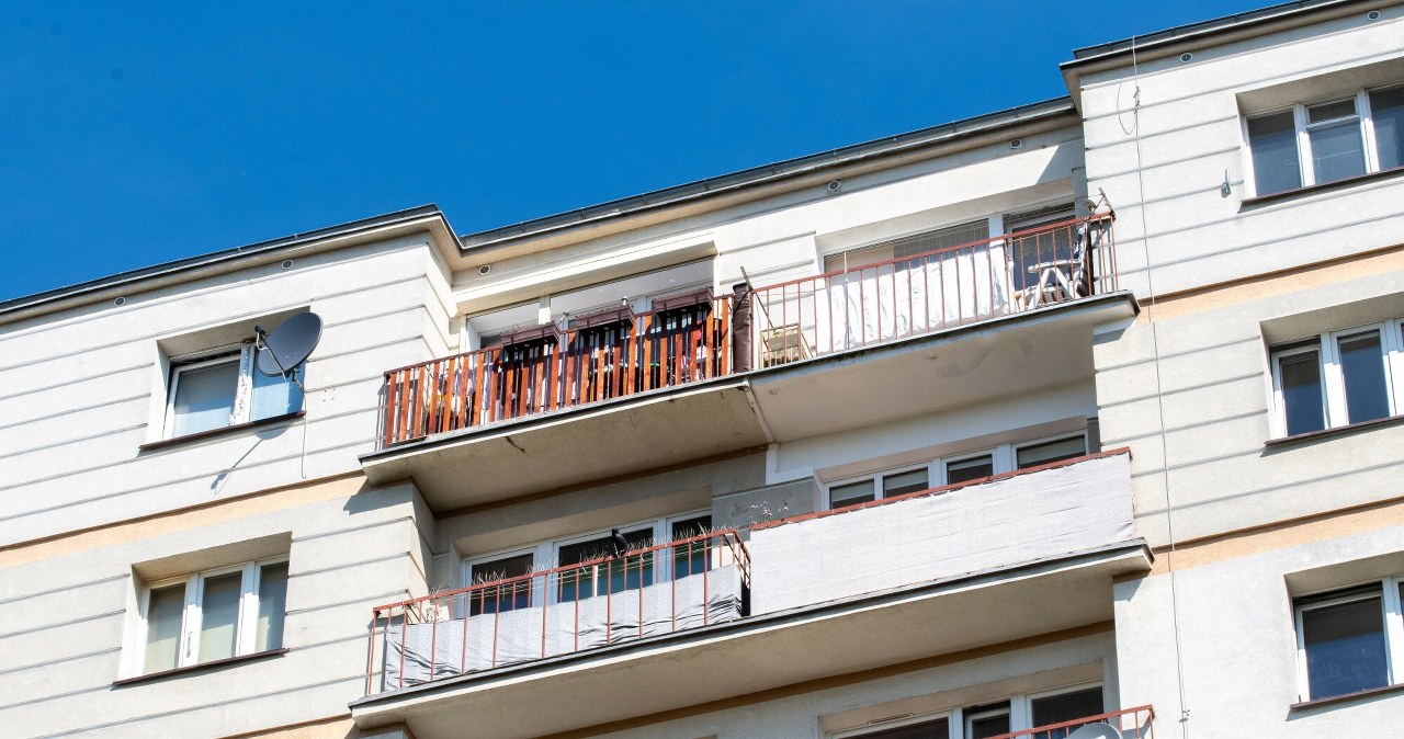 Dopłata za remont balkonu. Kiedy jest obowiązkowa, a kiedy nie?