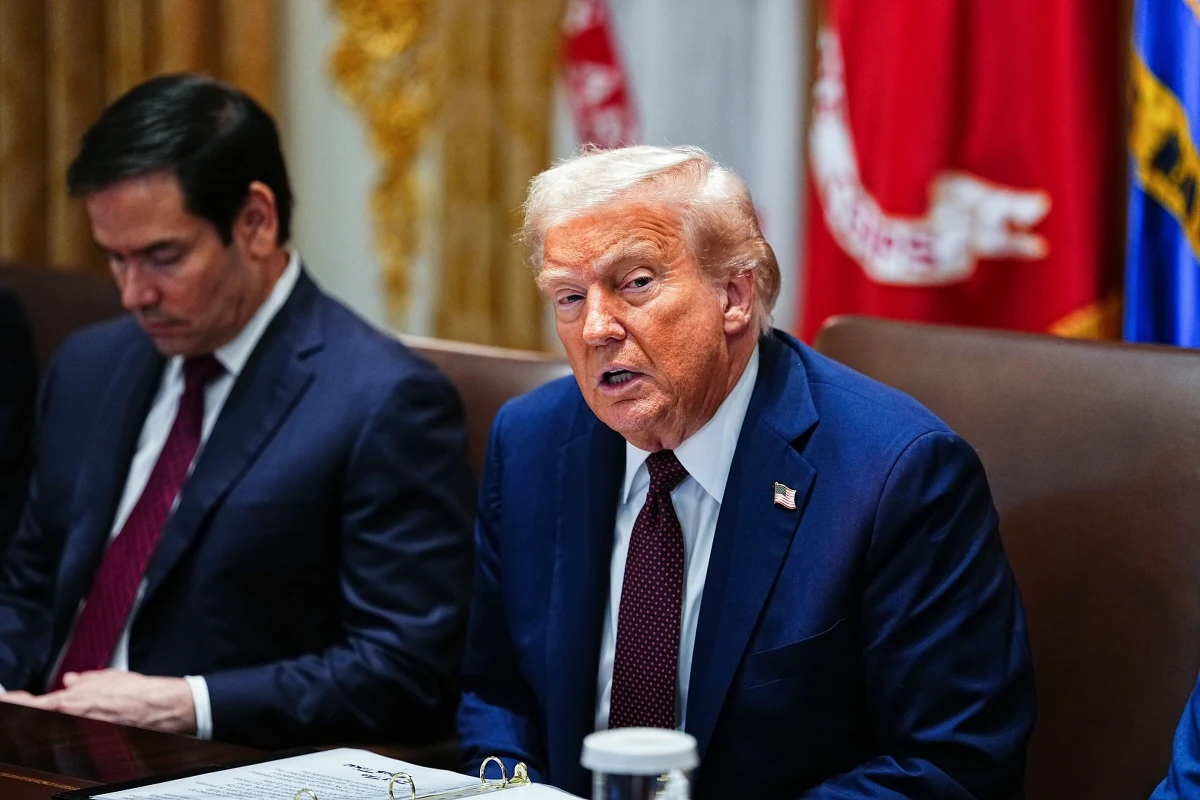 "Za dokonanie zabójstwa w Waszyngtonie ma grozić kara śmierci" - oświadczył Donald Trump. Prezydent USA podkreślił, że "nie jest dyktatorem, chce tylko walczyć z przestępczością". 