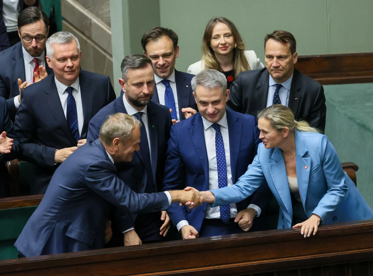 Nawet 10,5 tys. katechetów może stracić pracę w związku ze zmianami w organizacji lekcji religii w szkołach - twierdzi członek zarządu Stowarzyszenia Katechetów Świeckich Dariusz Kwiecień. Jak dodaje, sytuację nauczycieli religii pogarsza fakt, że MEN dało im za mało czasu na przekwalifikowanie się.