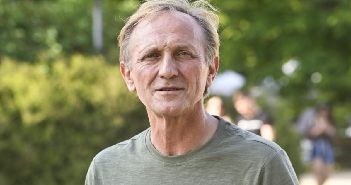 Romans z Cielecką nawiązał dzięki żonie. Andrzej Chyra kończy dziś 61 lat