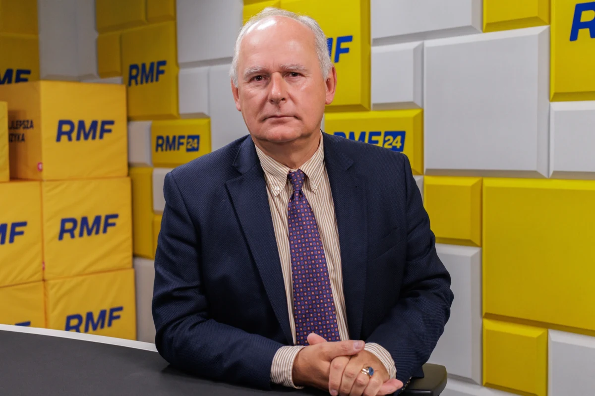 Karol Nawrocki stał się prezydentem drogiego prądu i taniej wódki - stwierdził w Porannej rozmowie w RMF FM Paweł Zalewski, pytany o zawetowane przez głowę państwa ustawy. Wiceminister obrony narodowej stwierdził ponadto, że "głównym problemem w Polsce" nie jest dziś banderyzm, a Rosja i putinizm.