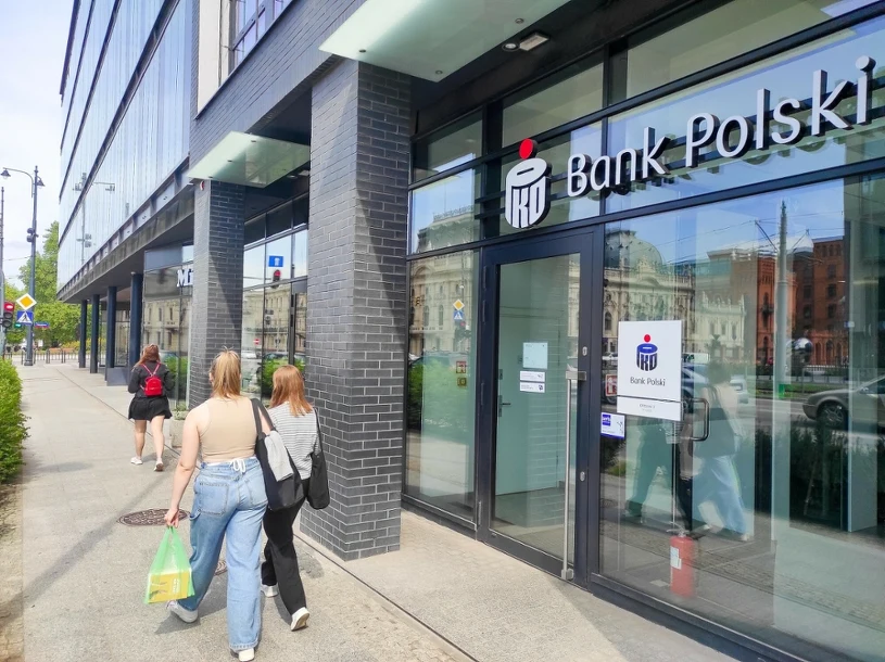 PKO BP zapowiada czasowe utrudnienia — klienci powinni wcześniej zrealizować ważne transakcje