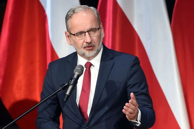 Adam Niedzielski trafił do szpitala. "Powodem pobicie"