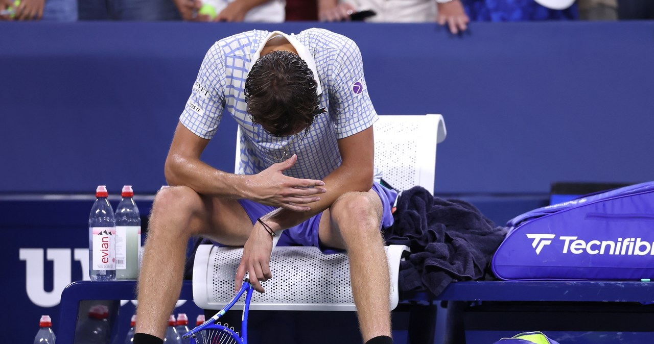 Atak furii Rosjanina na US Open, nadeszła ostra kara. Amerykanie się nie wahali wiadomości,aktualności,Interia Atak furii Rosjanina na US Open, nadeszła ostra kara. Amerykanie się nie wahali