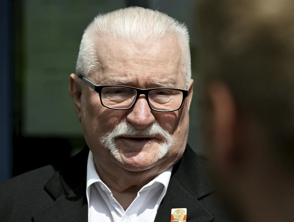 Były prezydent i legendarny lider "Solidarności" Lech Wałęsa niedawno poinformował, że przeszedł operację usunięcia nowotworu. Teraz, w rozmowie z serwisem gdansk.pl, opowiedział nieco więcej o tej chorobie. 