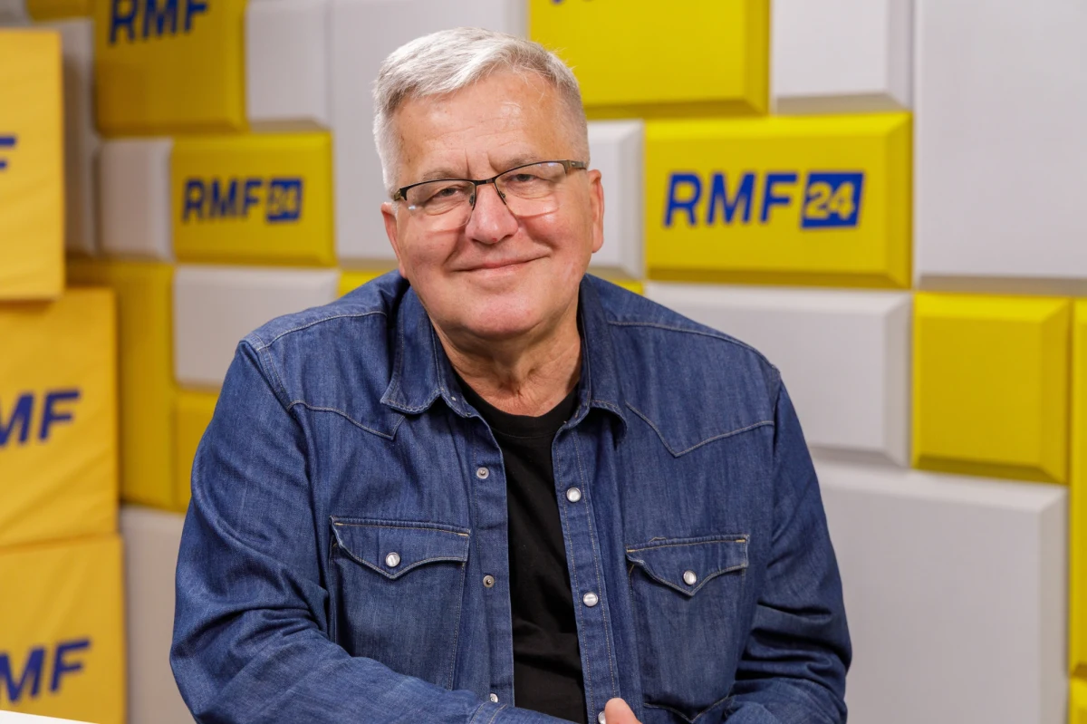 "Widzę, że pan prezydent chce stworzyć wrażenie, że jest taki bardzo twardy, zdecydowany, będzie wetował - tylko trochę chyba po omacku wetuje" - stwierdził w Porannej rozmowie w RMF FM Bronisław Komorowski, odnosząc się do sześciu zawetowanych przez Karola Nawrockiego ustaw. Były prezydent zauważył, że nadmierne wetowanie może głowie państwa zaszkodzić.