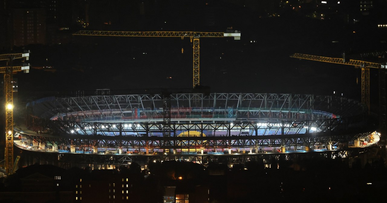 wiadomości,aktualności,Interia FC Barcelona walczy z czasem. Nagle zaskakujące sceny wydarzyły się w nocy na Camp Nou