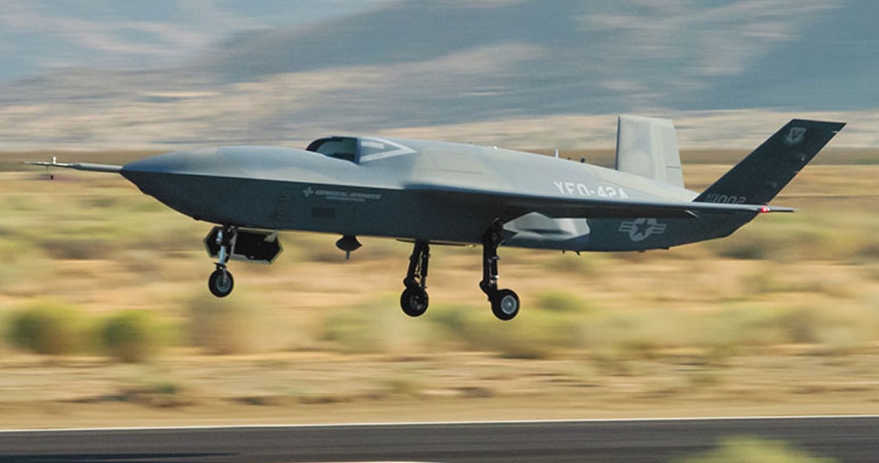 USA pokazały w boju pierwszego bezzałogowego myśliwca YFQ-42A