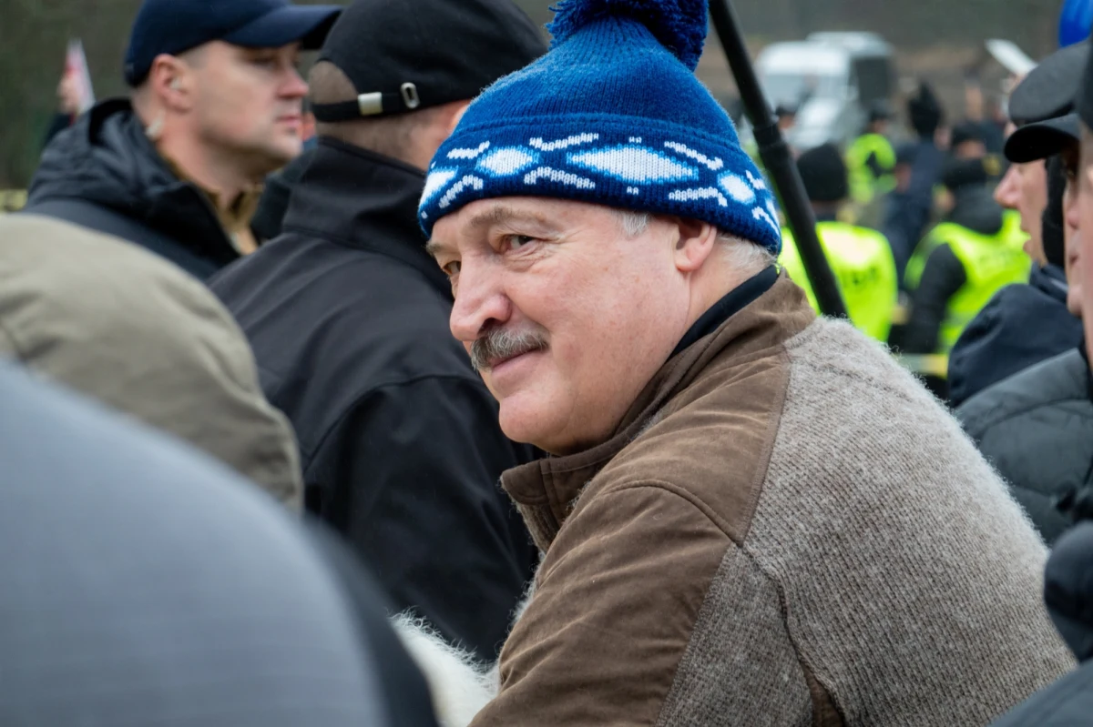 Alaksandr Łukaszenka znalazł pomysł na rozwiązanie kryzysu związanego z ziemniakami. Dyktator zlecił specjalistom stworzenie odmiany tego warzywa, odpornej na choroby i niekorzystne warunki pogodowe. 