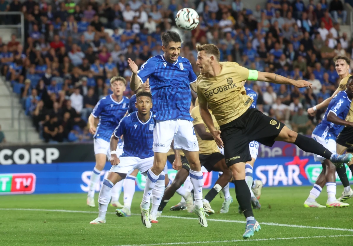 Piłkarze Lecha Poznań odpadli w 4. rundzie eliminacji Ligi Europy i zagrają w Lidze Konferencji. Stanie się tak mimo czwartkowego zwycięstwa w Belgii nad KRC Genk 2:1. 