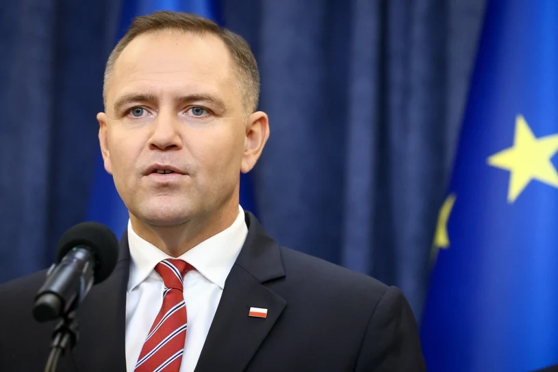 Poljski predsednik Karol Nawrocki zavrnil novelo zakona "Lex Kamilek"