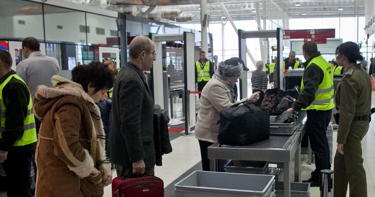 Lotnisko w Lublinie ma chińskie skanery i wielki problem z limitami płynów