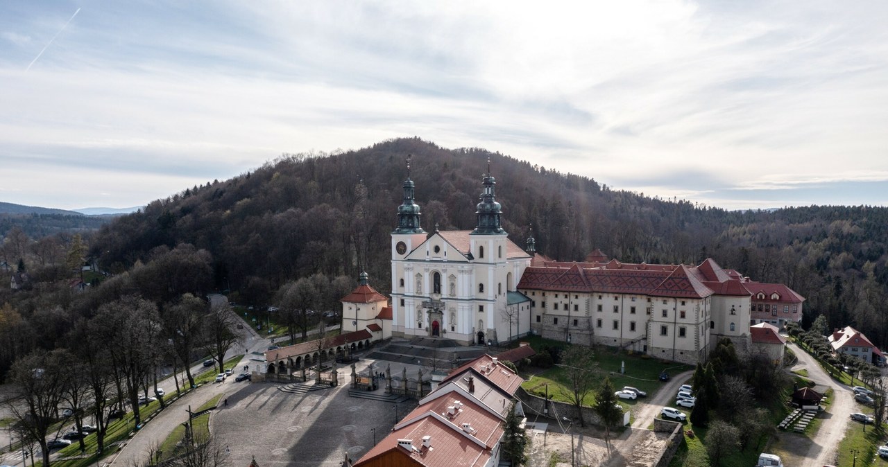 Polskie sanktuaria, które przetrwały II wojnę światową. Historie zdumiewają wiadomości,aktualności,Interia Polskie sanktuaria, które przetrwały II wojnę światową. Historie zdumiewają