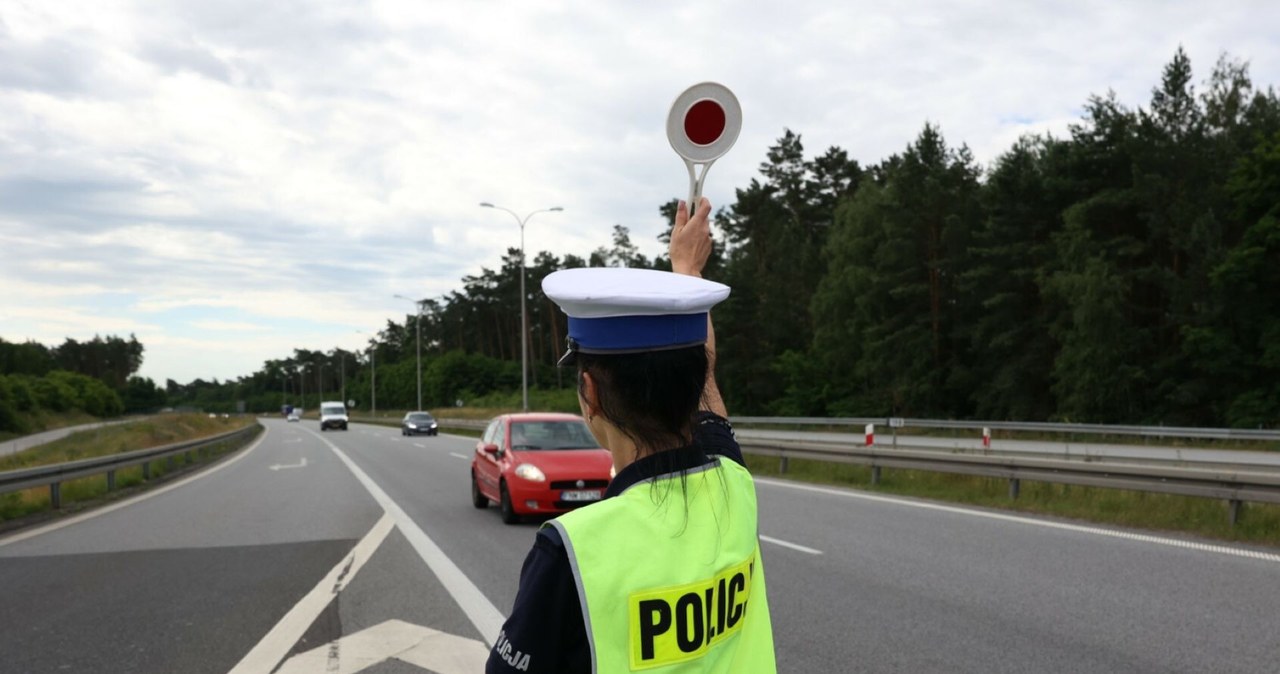Już w ten weekend zaroi się od policjantów. Ruszają masowe kontrole wiadomości,aktualności,Interia Już w ten weekend zaroi się od policjantów. Ruszają masowe kontrole