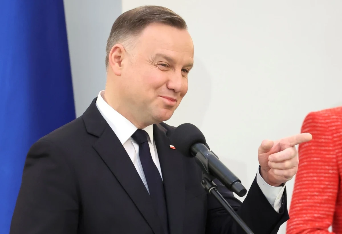 Nie milkną spekulacje na temat przyszłości Andrzeja Dudy. Były prezydent zamierza przełamać schemat "prezydenckiej emerytury". Czy założy własną partię? Pomysły idą raczej w innym kierunku. 