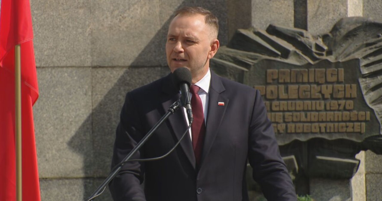 Prezydent zwrócił się bezpośrednio do młodzieży. wiadomości,aktualności,Interia Prezydent zwrócił się bezpośrednio do młodzieży.
