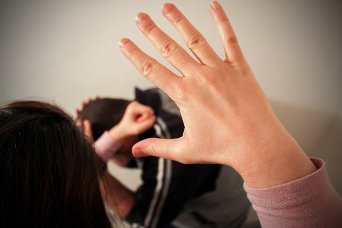 Radna z PiS od lat miała znęcać się nad mężem. W ruch poszedł nóż