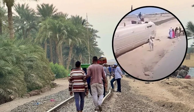 Zabici i ranni w Egipcie. Wagony wypadły z torów