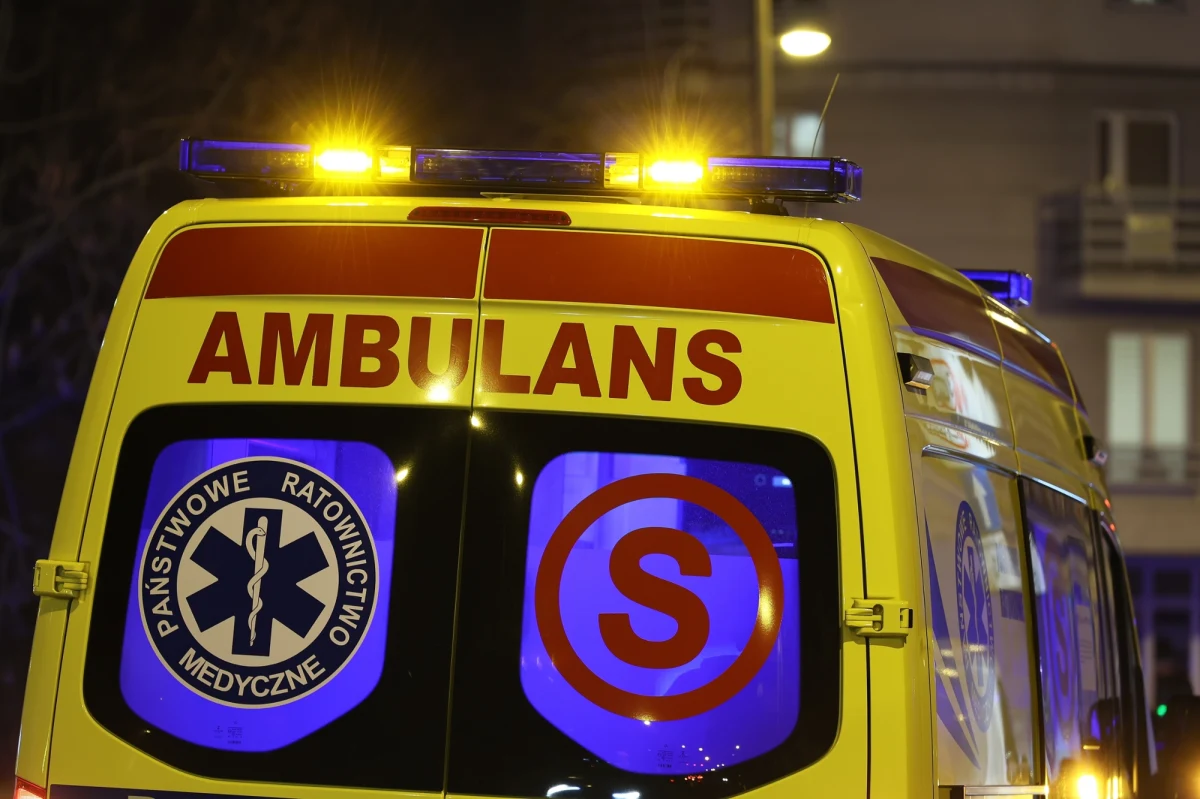 "Nasz Klub stanowczo potępia i sprzeciwia się jakimkolwiek formom agresji, zarówno słownej, jak i fizycznej" - napisał w opublikowanym w sobotę wieczorem oświadczeniu MKS Miedź Legnica. Komunikat, w którym mowa jest o "karygodnym i niedopuszczalnym incydencie", jest pokłosiem zdarzenia, o którym informowała stacja TVN24. Przed piątkowym meczem Miedź Legnica - Wisła Kraków 15-latek miał zostać pobity za to, że był ubrany w koszulkę krakowskiego klubu, mając na sobie również szalik Miedzi.