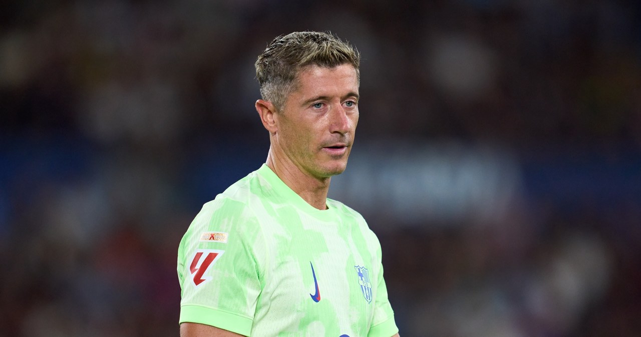 Lewandowski odstawiony, w Hiszpanii już wiedzą. Flick postawił na innego piłkarza wiadomości,aktualności,Interia Lewandowski odstawiony, w Hiszpanii już wiedzą. Flick postawił na innego piłkarza