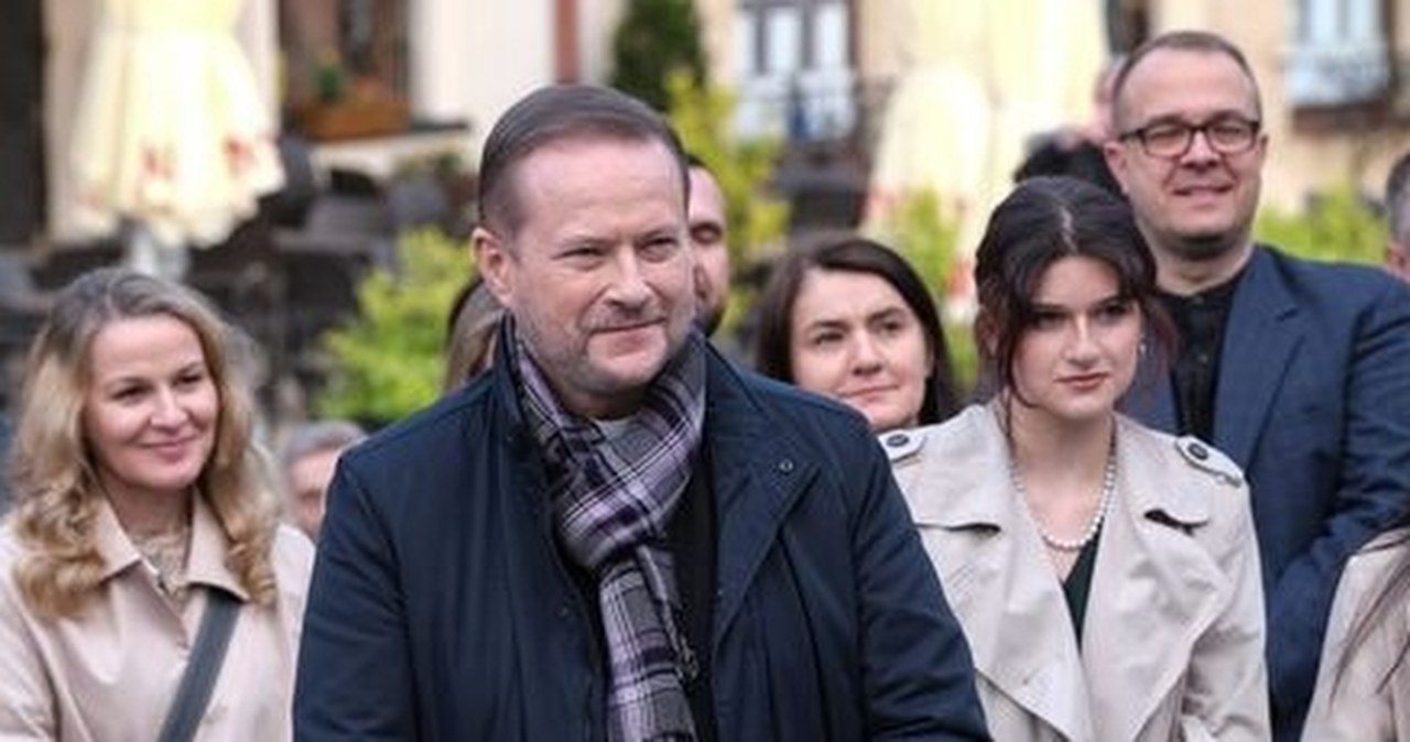 Ojciec Mateusz - Odcinek 427: "Pączek z adwokatem"