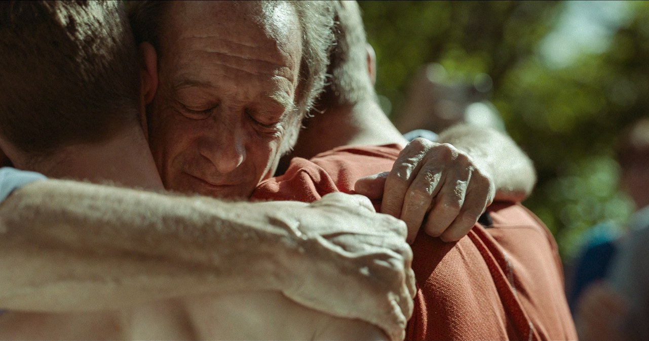 Jak polityka wpływa na życie rodzinne i dzieli ludzi. Przejmujący dramat ojca