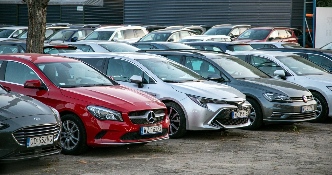 Jakie auta używane kupują Polacy? Lepsze BMW po wypadku, niż nowy Fiat