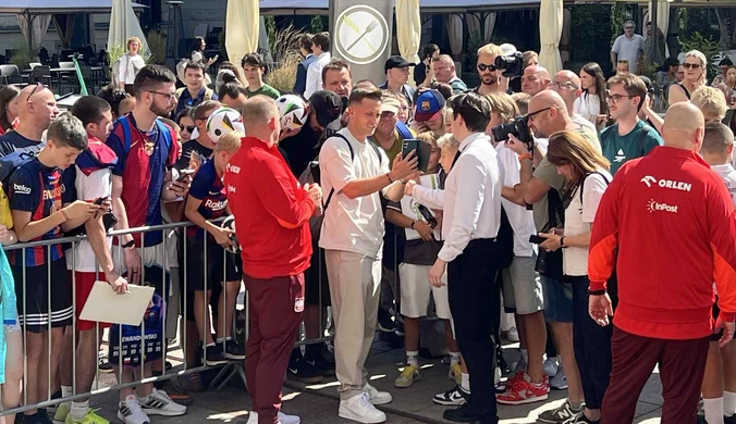 Nowe otwarcie w reprezentacji Polski. Tłumy przywitały piłkarzy Jana Urbana