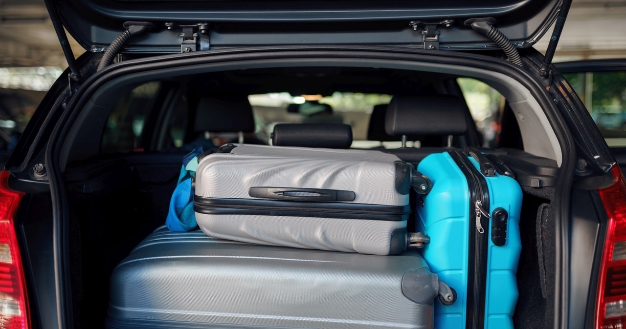 Sekrety efektywnego pakowania bagażnika na długą trasę
