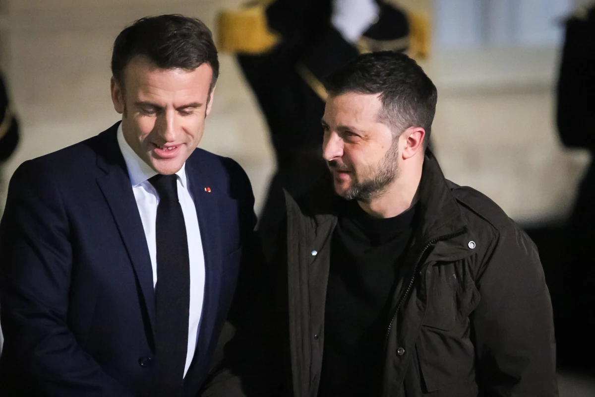 Koalicja chętnych, czyli państwa wspierające Ukrainę, spotkają się 4 września w Paryżu - potwierdził Pałac Elizejski. Media poinformowały, że spodziewany jest udział prezydenta Ukrainy Wołodymyra Zełenskiego, ale najprawdopodobniej zabraknie prezydenta USA Donalda Trumpa.