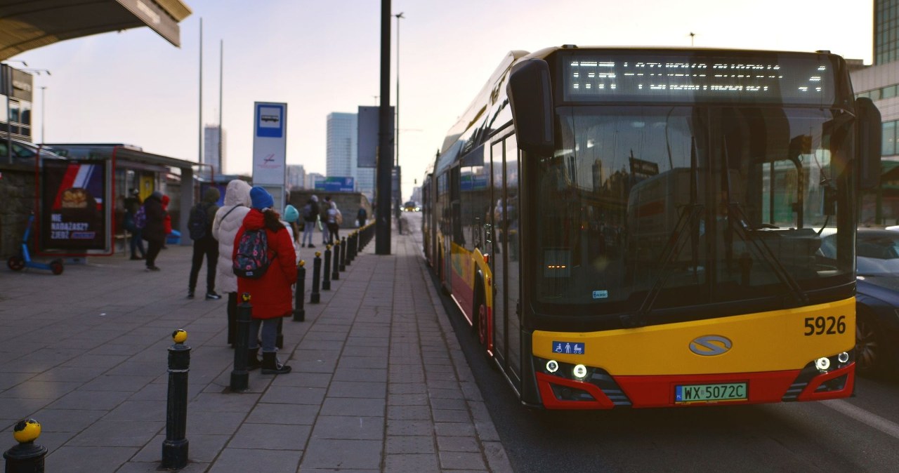 Kiedy autobus ma pierwszeństwo? Ten przepis zaskakuje kierowców