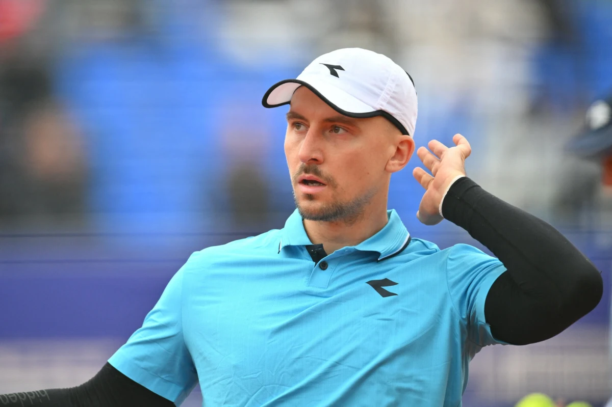 Jan Zieliński i Czech Adam Pavlasek pokonali w poniedziałek rozstawionych z numerem 12. Portugalczyka Francisco Cabrala i Austriaka Lucasa Miedlera 6:4, 6:4 w drugiej rundzie debla w wielkoszlemowym turnieju tenisowym US Open w Nowym Jorku.
