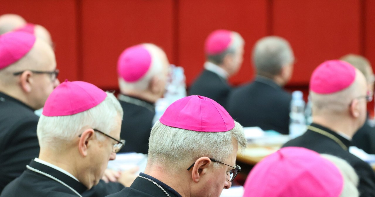 Edukacja zdrowotna a Kościół. Polacy niemal jednomyślni. Najnowszy sondaż wiadomości,aktualności,Interia Edukacja zdrowotna a Kościół. Polacy niemal jednomyślni. Najnowszy sondaż