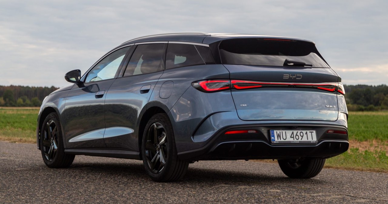 BYD SEAL 6 DM-i z zasięgiem do 1500 km. Chińskie kombi zaskakuje ceną