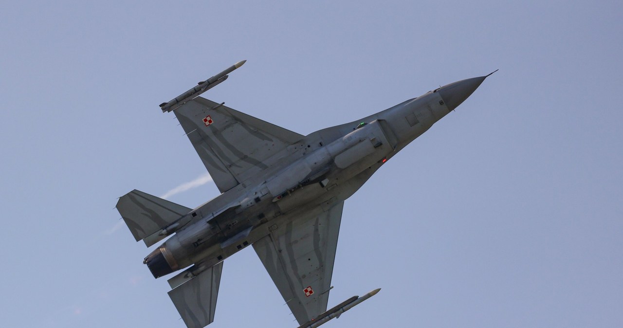 Polska poderwała myśliwce. Reakcja wojska na uderzenia w Ukrainie, wydano komunikat wiadomości,aktualności,Interia Polska poderwała myśliwce. Reakcja wojska na uderzenia w Ukrainie, wydano komunikat