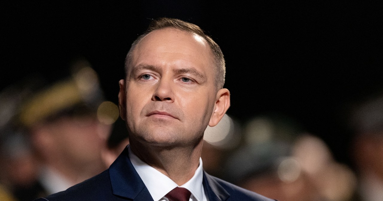 Otoczenie Nawrockiego odsłania kulisy polskiej delegacji na rozmowach z Trumpem. wiadomości,aktualności,Interia Otoczenie Nawrockiego odsłania kulisy polskiej delegacji na rozmowach z Trumpem.